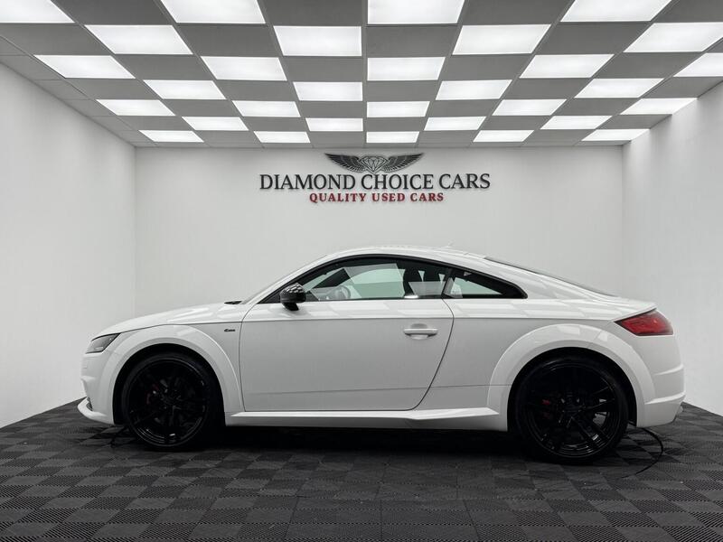 Audi TT view 7