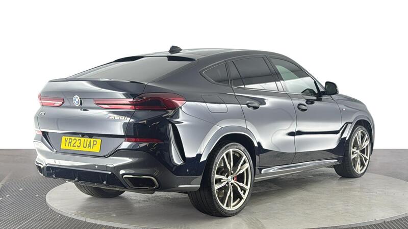BMW X6 view 4