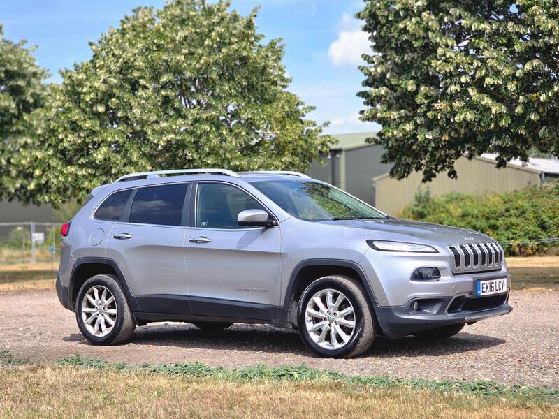 Jeep Cherokee view 2