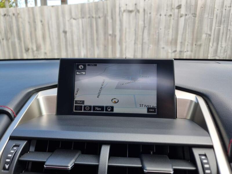 Lexus NX view 3