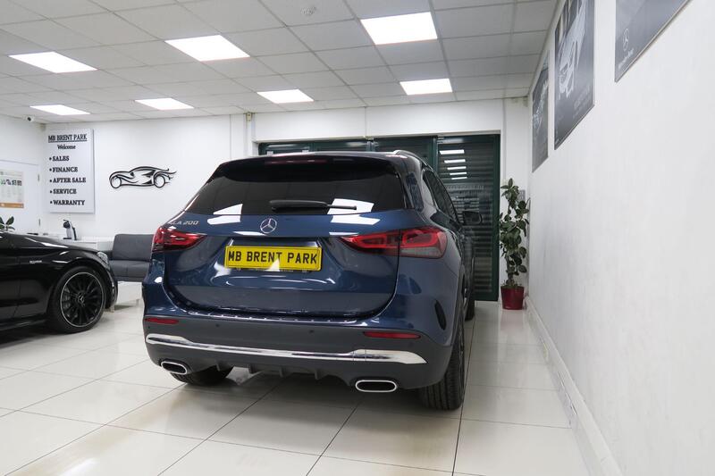 Mercedes-Benz Mercedes-Benz GLA view 6