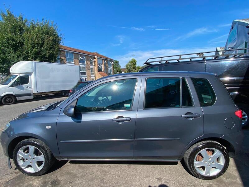 Mazda Mazda2 view 6