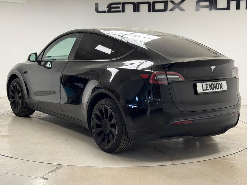 Tesla Model Y view 4