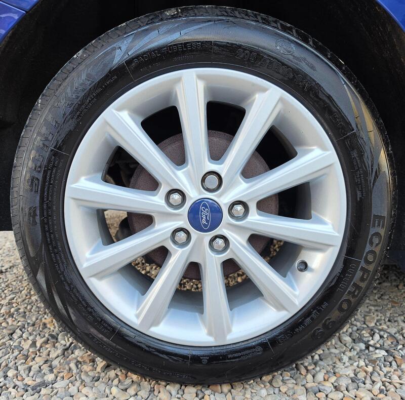 Ford Focus 1.6 Titanium Powershift Euro 6 5dr thumbnail 18
