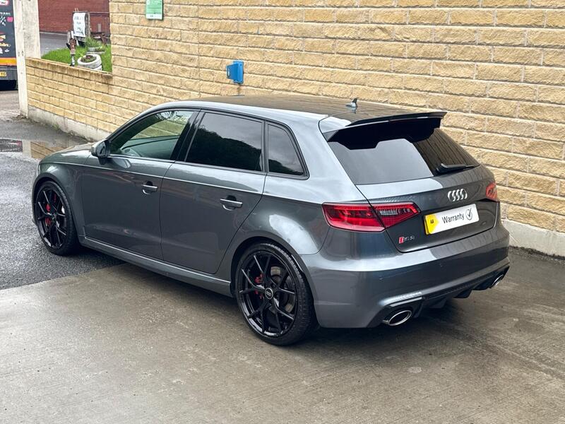 Audi Audi RS3 view 3