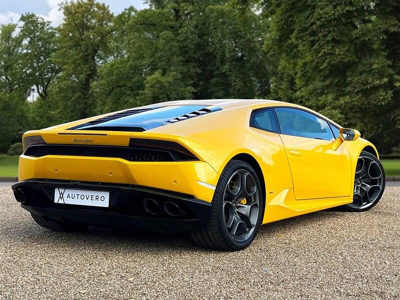Lamborghini Huracan view 5