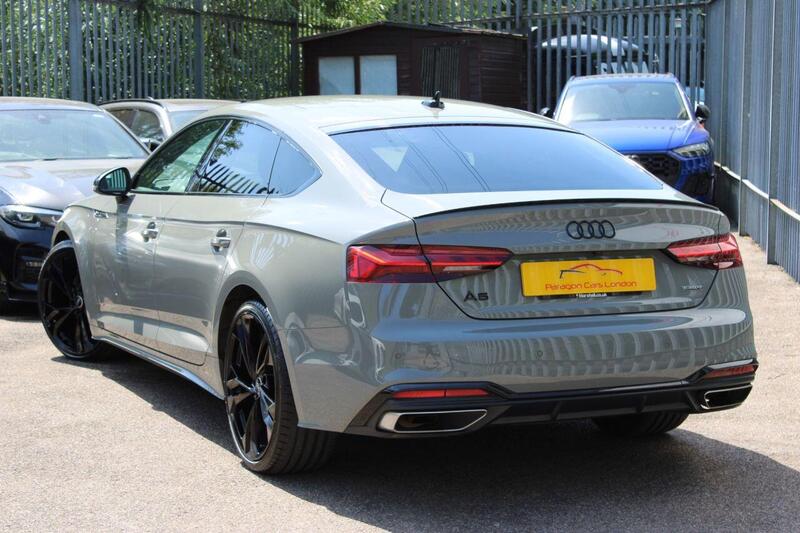 Audi A5 view 3