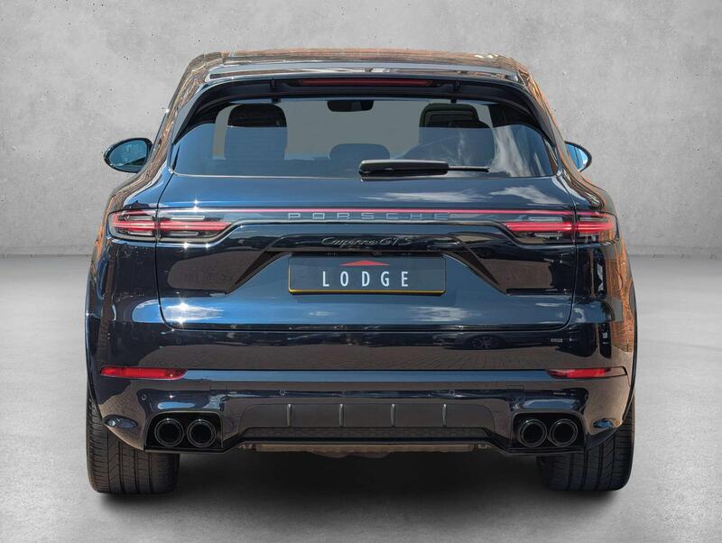 Porsche Cayenne view 6