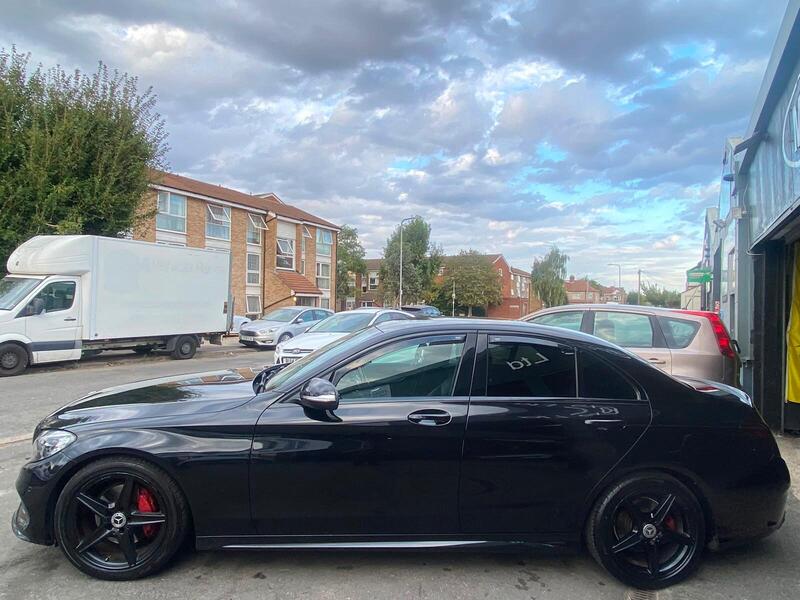 Mercedes-Benz C-Class view 5