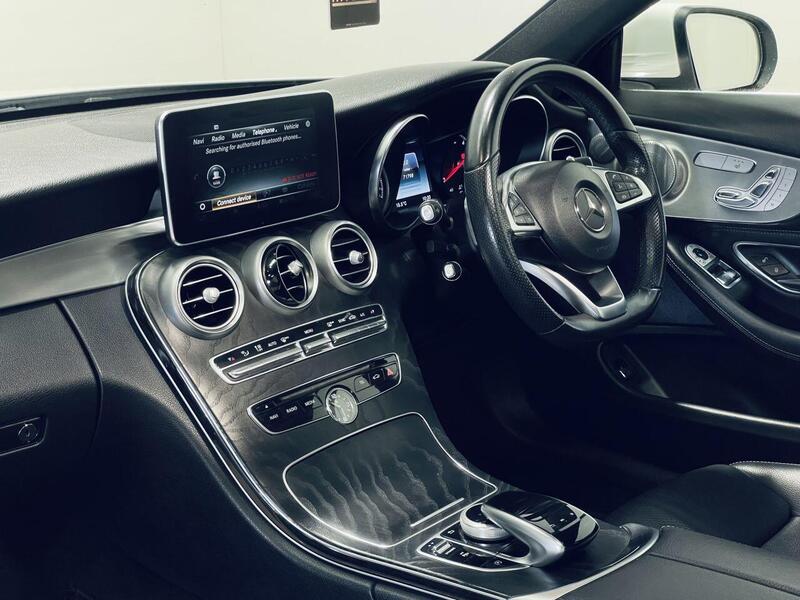 Mercedes-Benz C-Class view 4