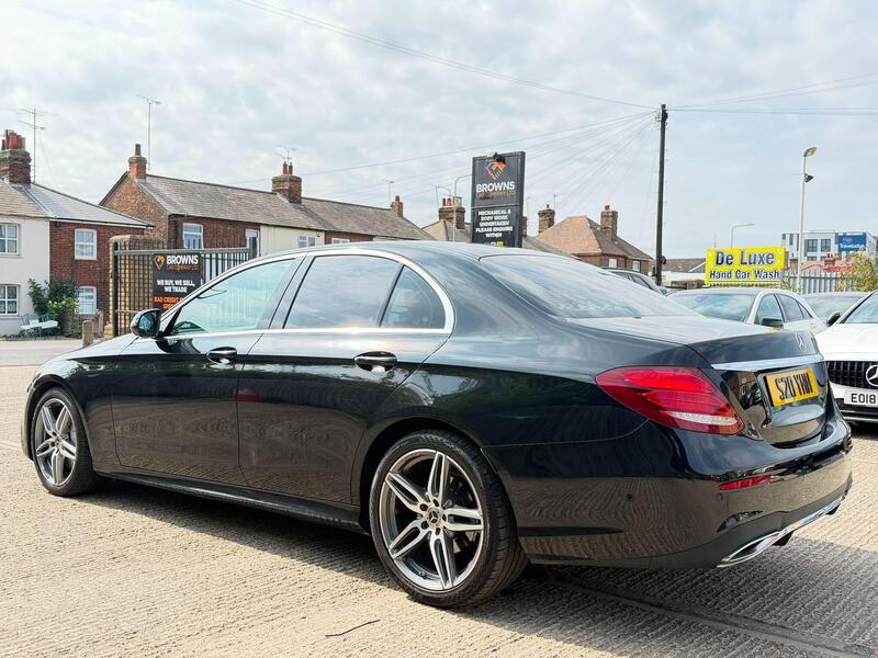 Mercedes-Benz E Class view 4