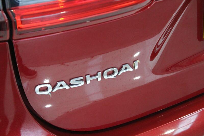 2017 Nissan Qashqai in Red — image 48 of 70