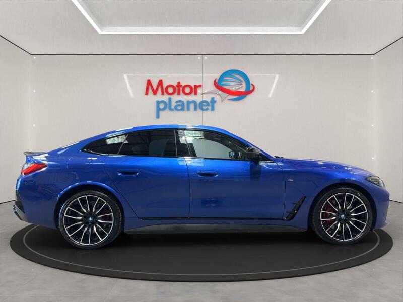 BMW I4 view 5
