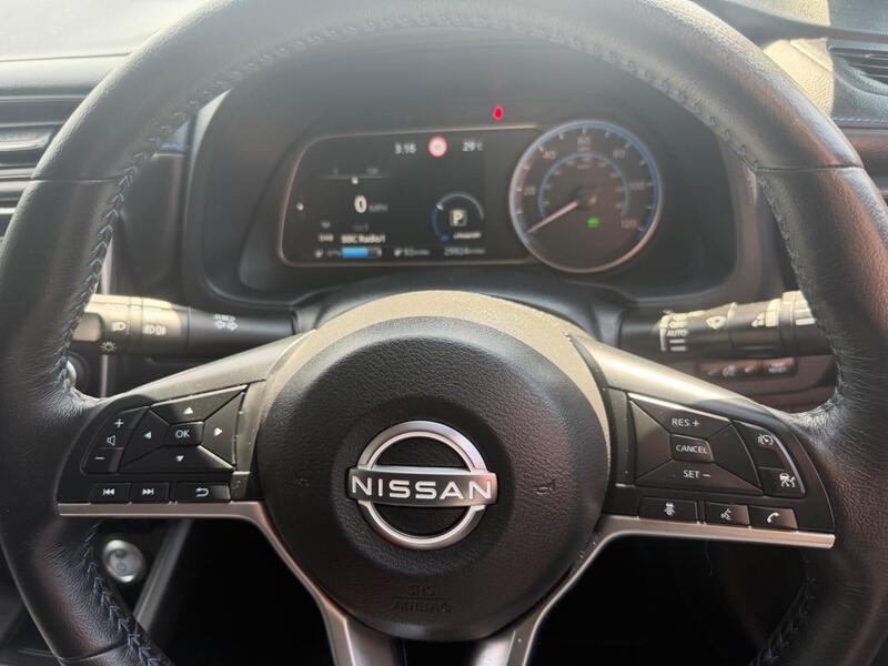 Nissan Leaf view 5
