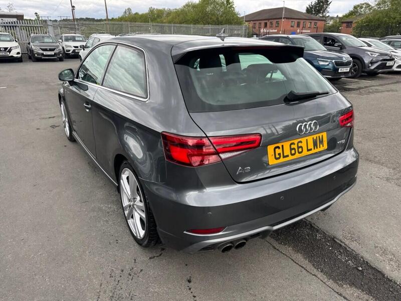Audi A3 view 5
