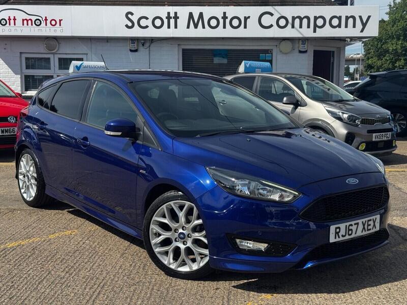 2018 Ford Focus in Blue for sale