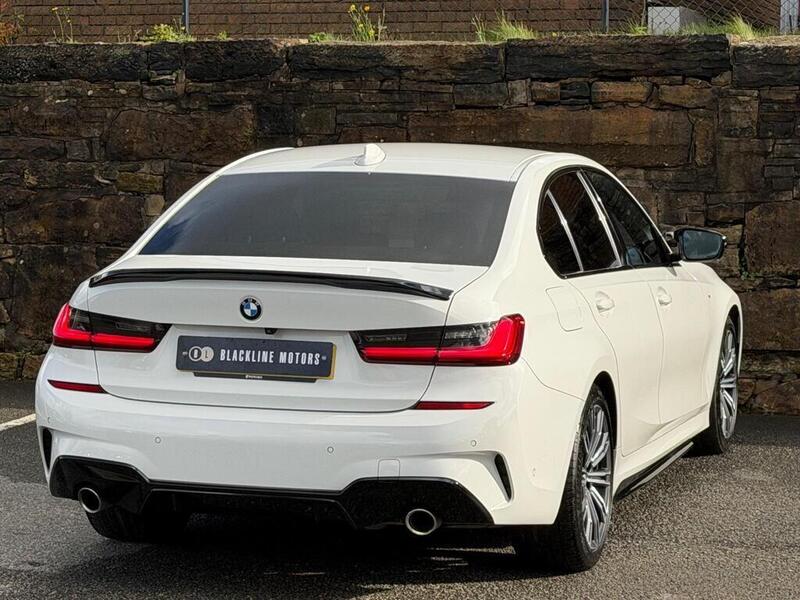 BMW 3 Series view 6