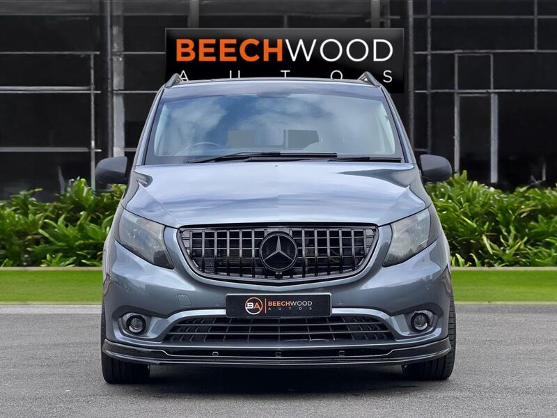 Mercedes-Benz Vito view 3