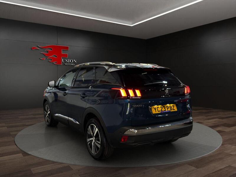 Peugeot 3008 view 4