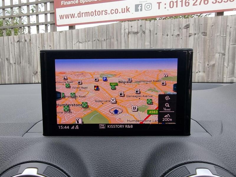 Audi Q2 view 3