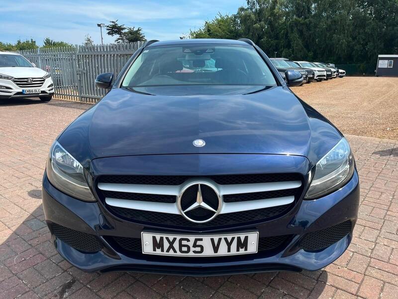 Mercedes-Benz C Class view 3