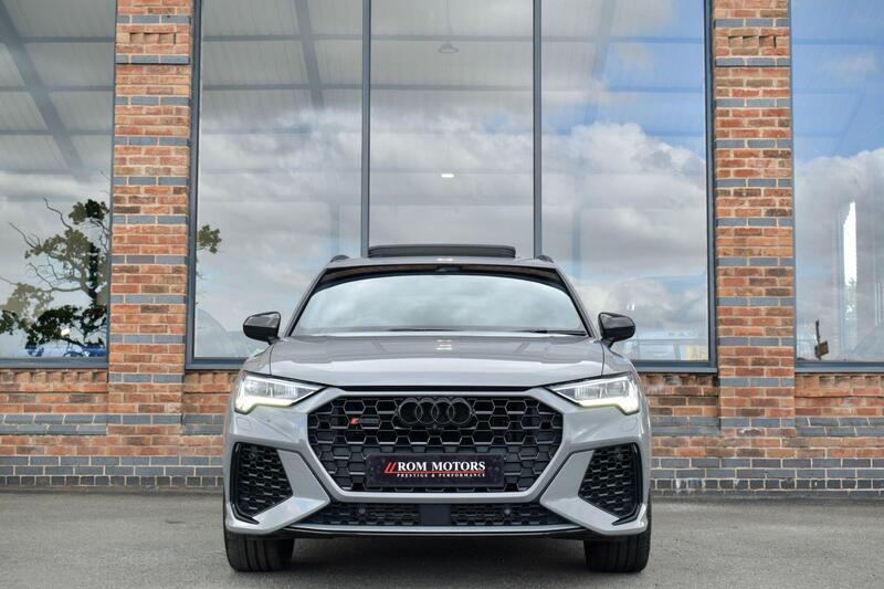 Audi Audi RS Q3 view 3