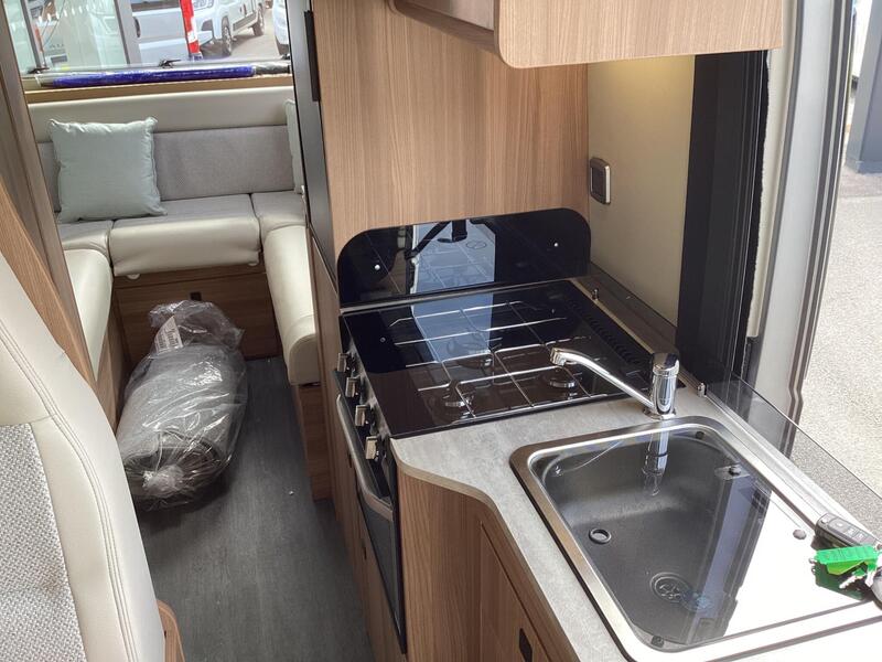 Auto-Trail V-Line 636 Sport — image 33