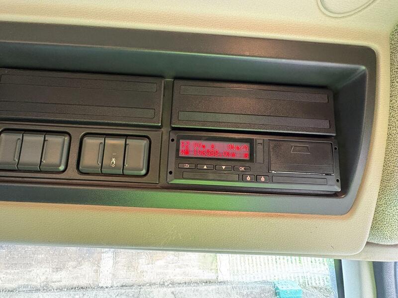 DAF LF230 18T GVW Hot Box Twin