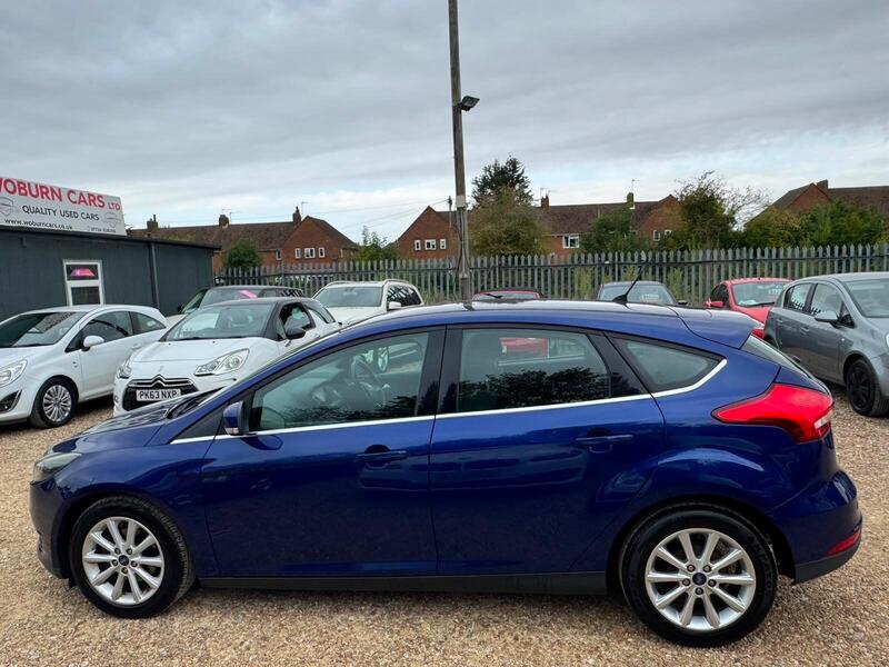 Ford Focus view 5