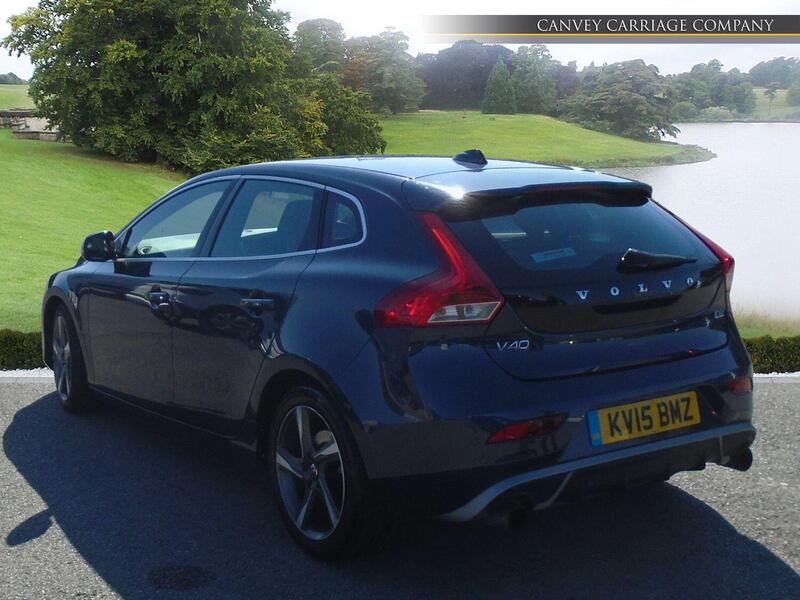 Volvo V40 view 4