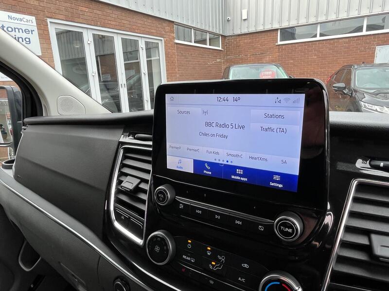Ford Tourneo Custom view 76