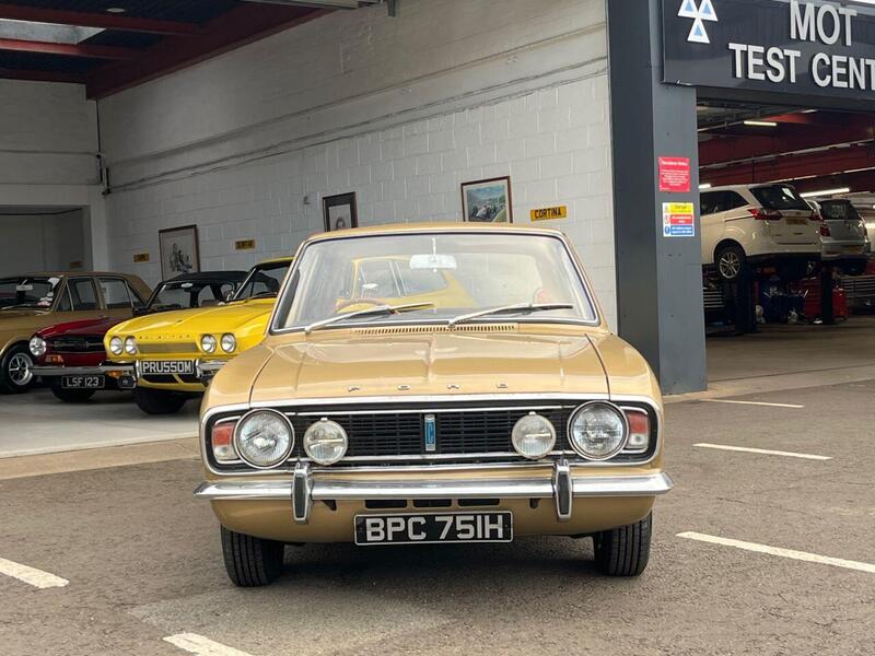 Ford Cortina view 3
