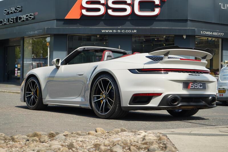 Porsche 911 view 2