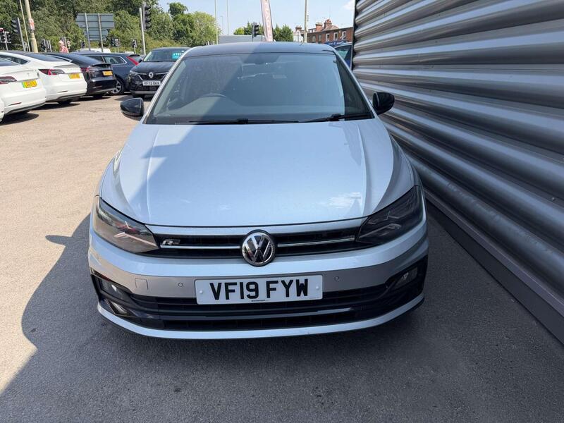 Volkswagen Polo view 3