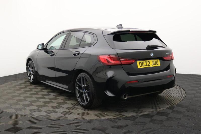 BMW 1 Series view 6