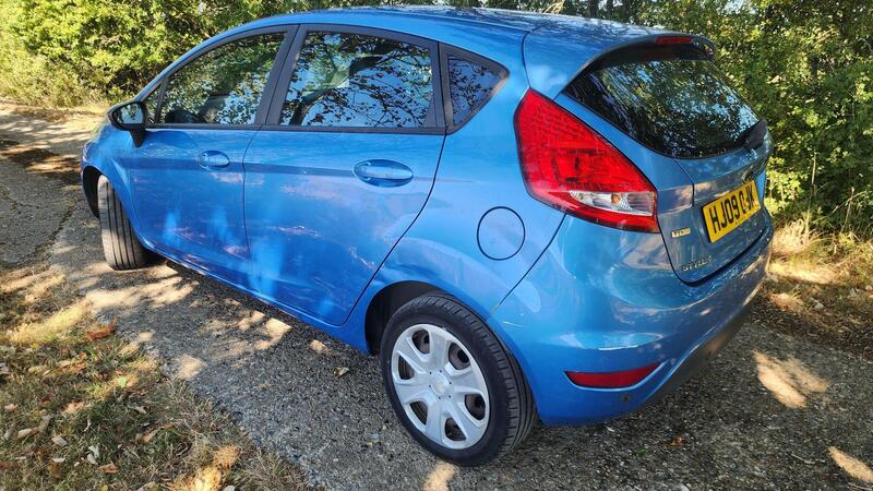 2009 Ford Fiesta — photo 6