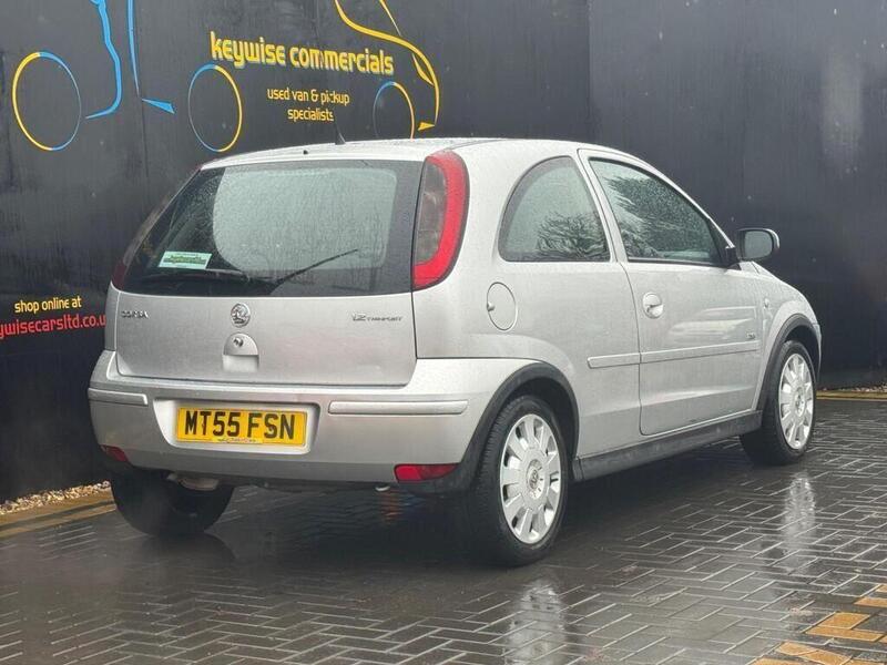 Vauxhall Corsa view 5