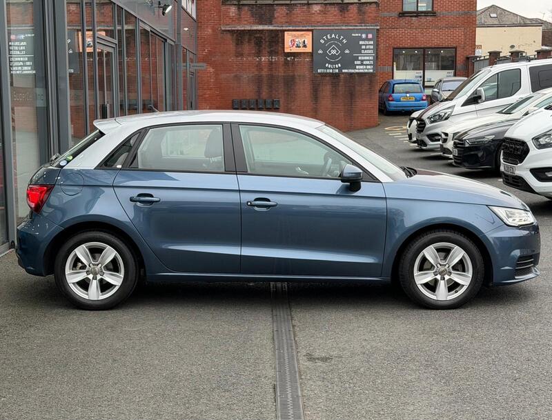 Audi A1 view 2
