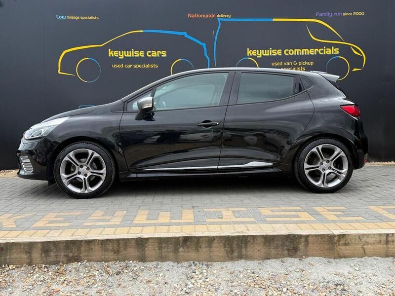 Renault Clio view 2