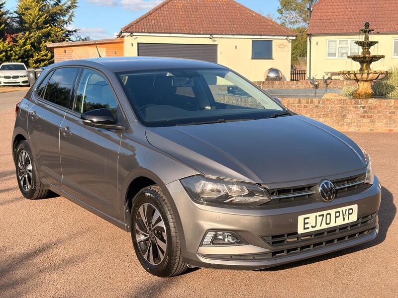 Volkswagen Polo view 3