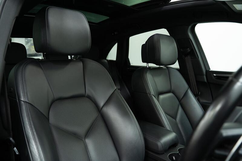 Porsche Macan view 2