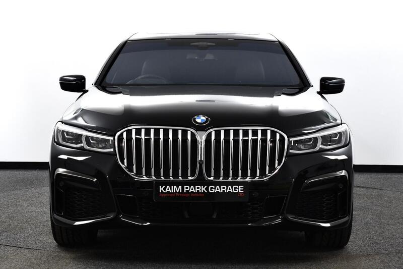 BMW 7 Series view 6