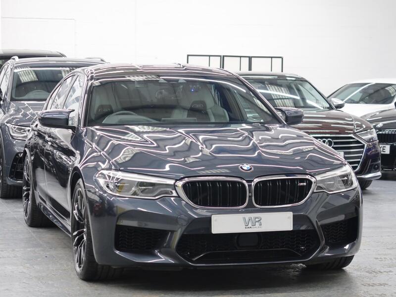 BMW M5 view 5