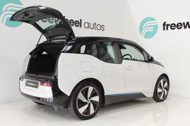2022 BMW i3 in White — image 28 of 79