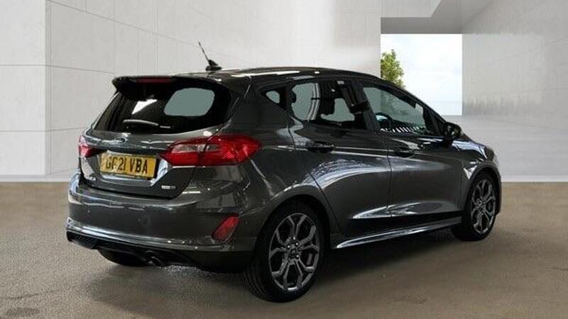 Ford Fiesta view 3