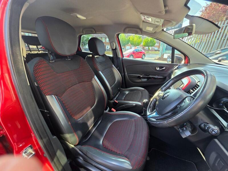 Renault Captur view 3