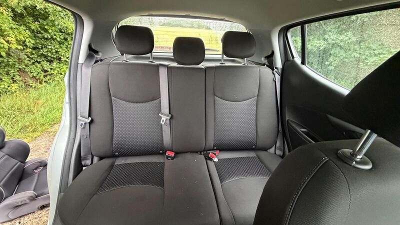 2017 Vauxhall Viva — photo 11