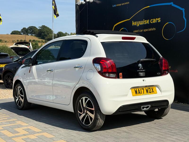 Peugeot 108 view 3