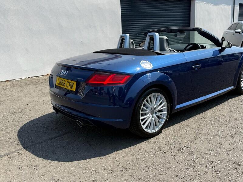 Audi Audi TT view 4