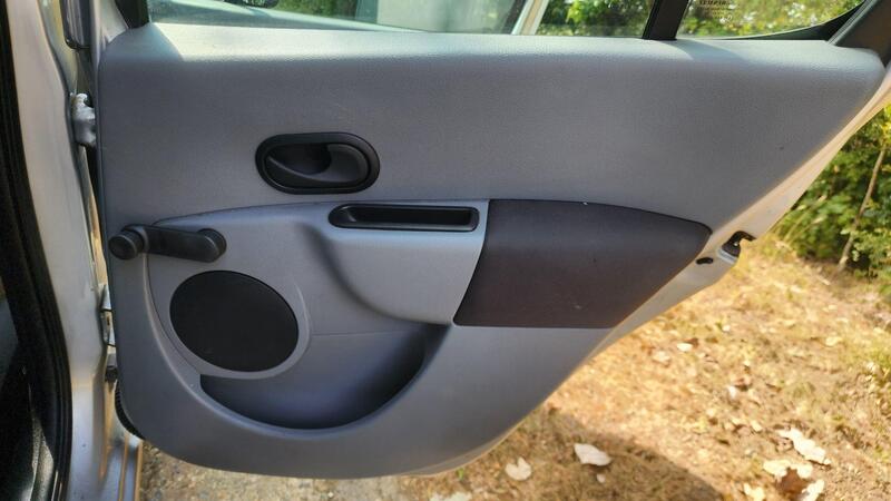 2009 Renault Modus — photo 33